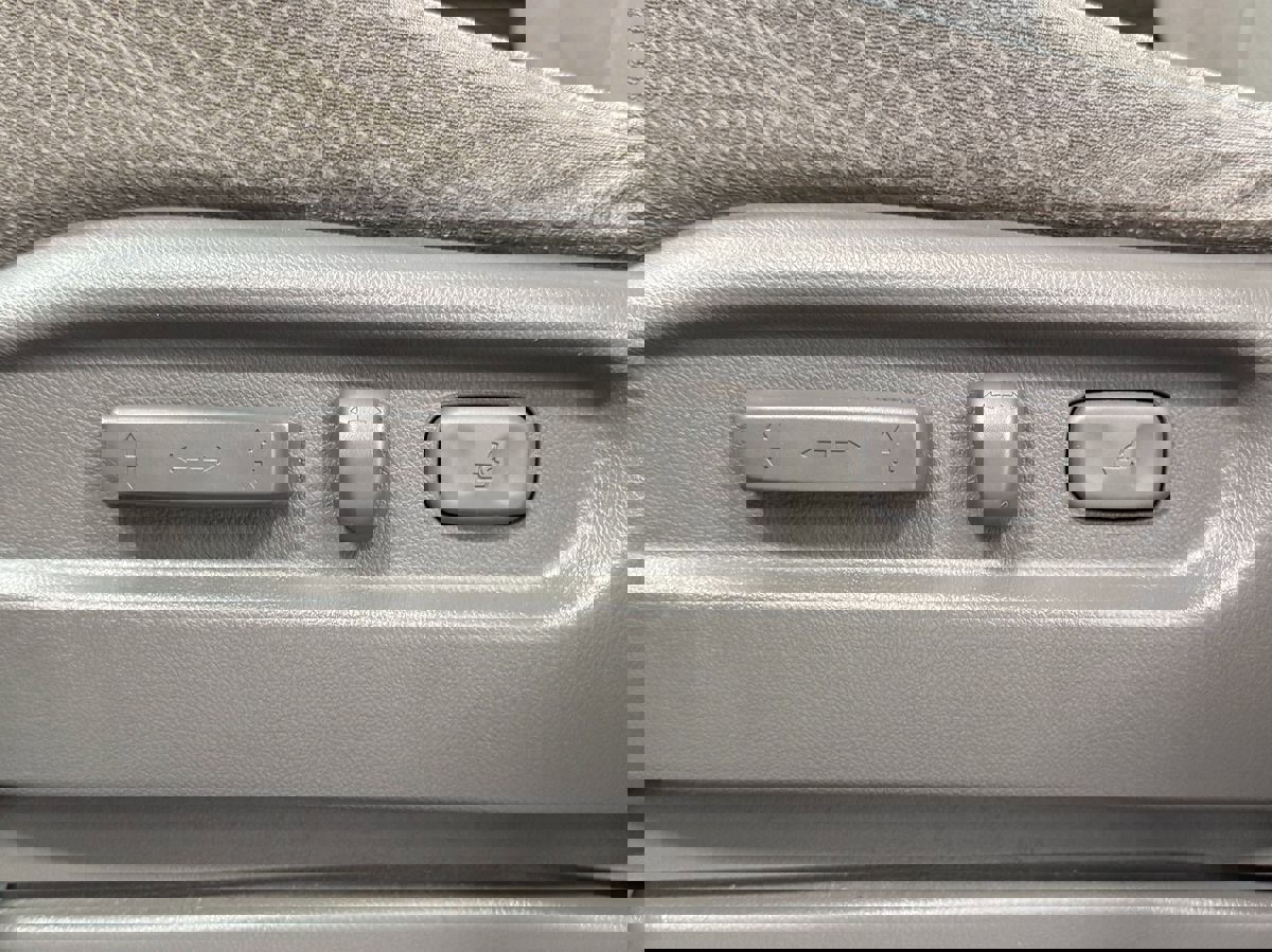 Used 2015 Honda Odyssey EX image 23