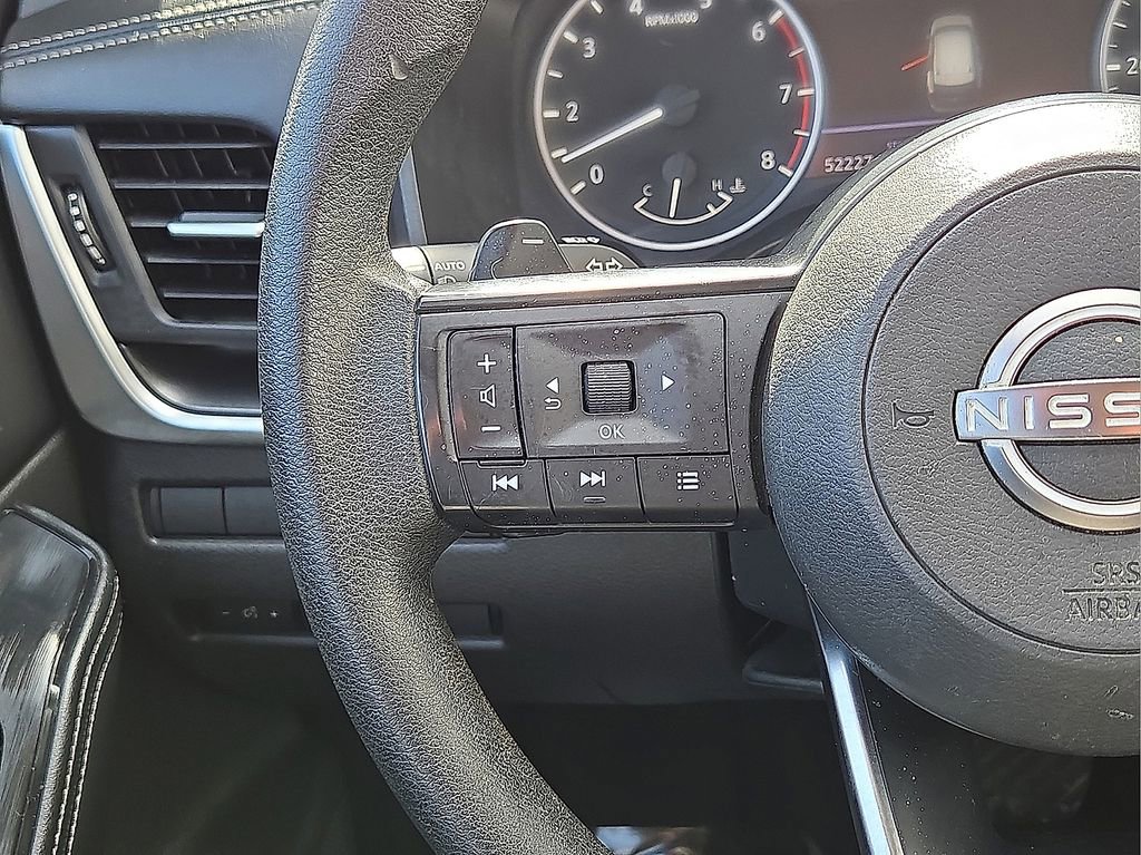 Used 2024 Nissan Rogue SV image 19