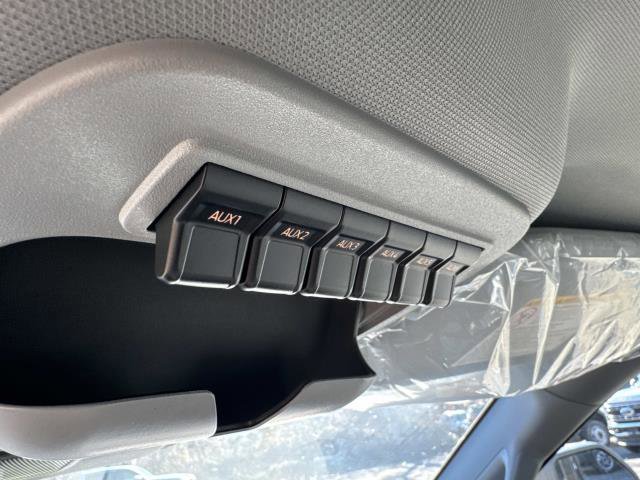 New 2026 Ford F550 4x4 Crew Cab image 21