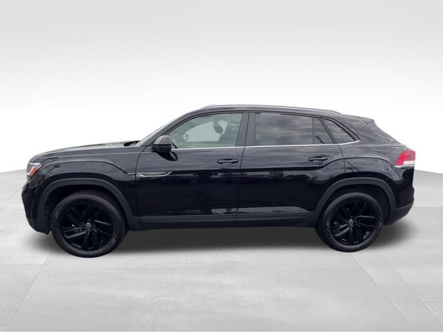 Used 2023 Volkswagen Atlas Cross Sport SE w/ Black Wheel Package AWD/4WD image 3