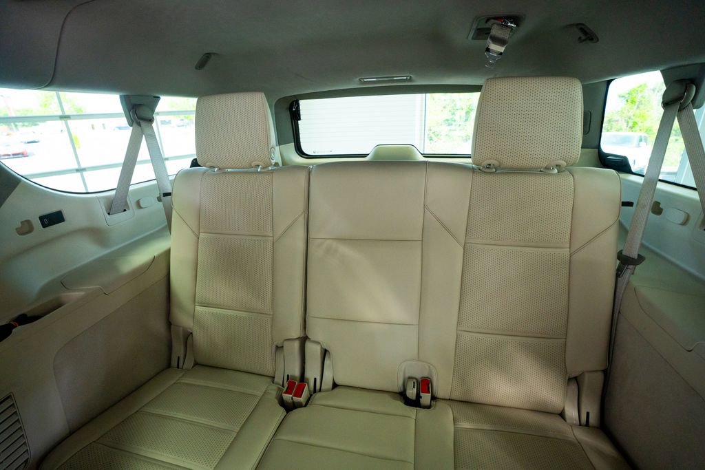 Used 2025 Cadillac Escalade ESV Sport Platinum w/ LPO, ONYX Package RWD image 52