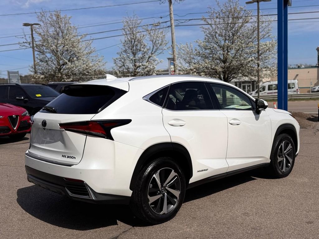 Used 2018 Lexus NX 300h AWD w/ Premium Package image 6