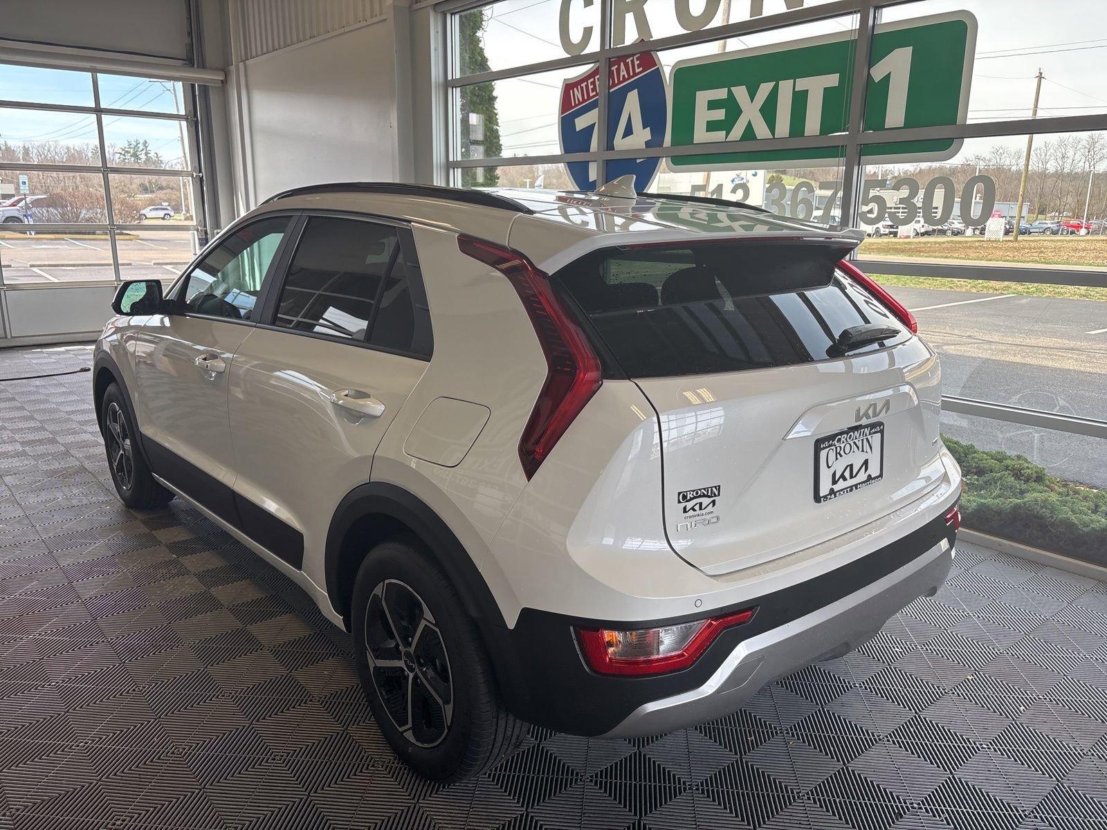 New 2025 Kia Niro EX image 4