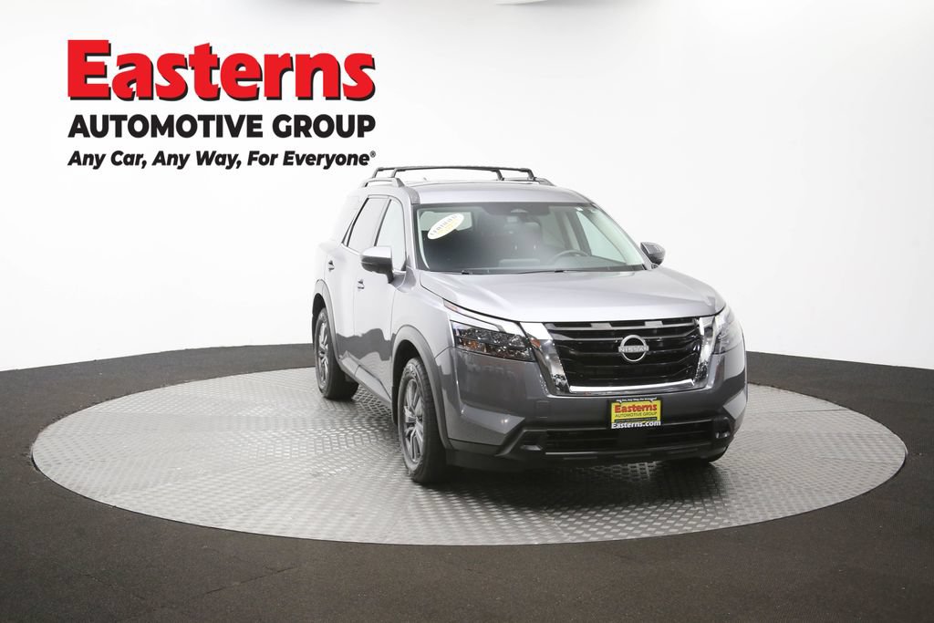 Used 2024 Nissan Pathfinder SV AWD/4WD image 49