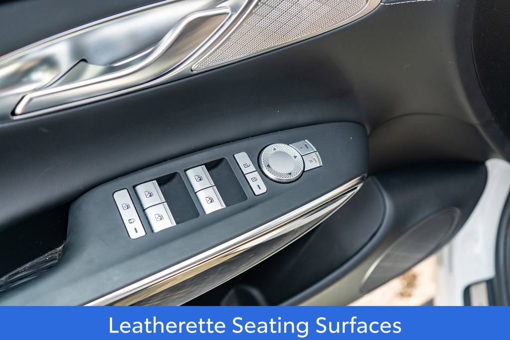 Used 2025 Genesis GV70 2.5T image 17