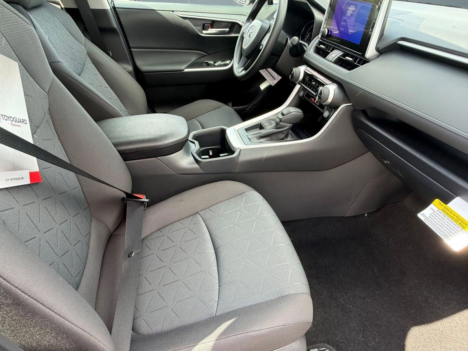 Certified 2025 Toyota RAV4 XLE w/ Convenience Package image 34