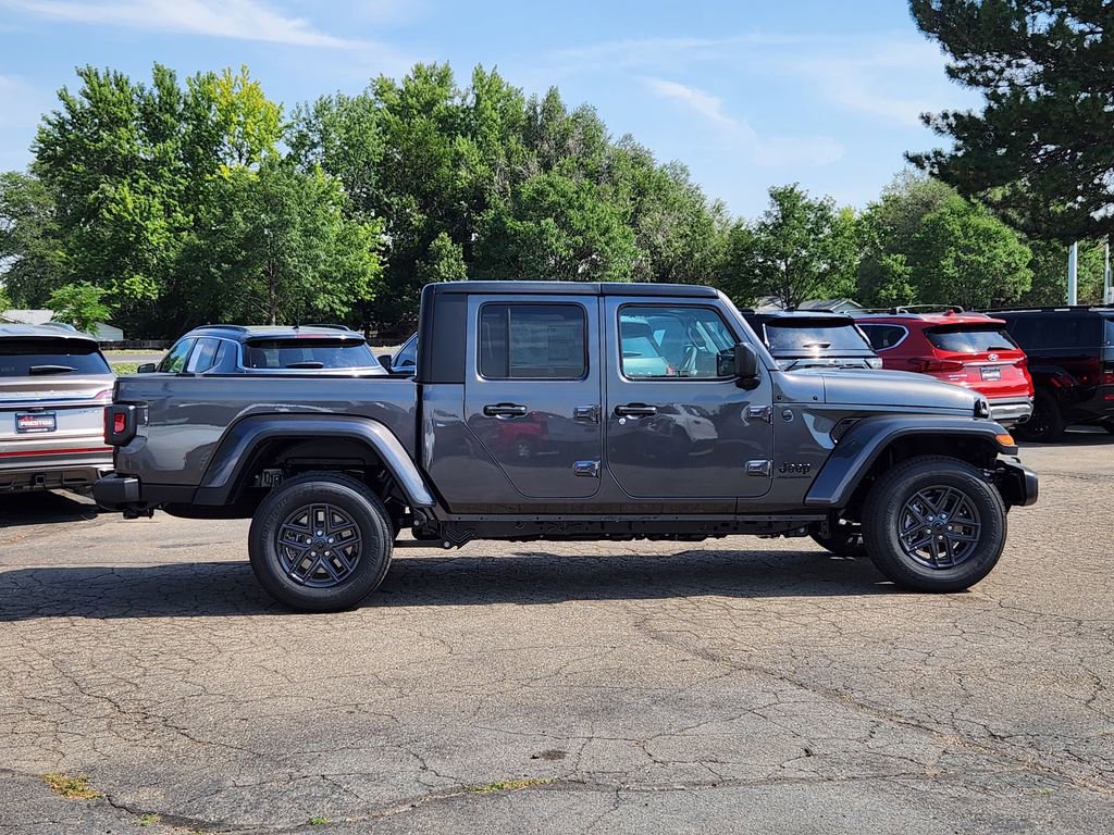 New 2025 Jeep Gladiator Sport AWD/4WD image 2