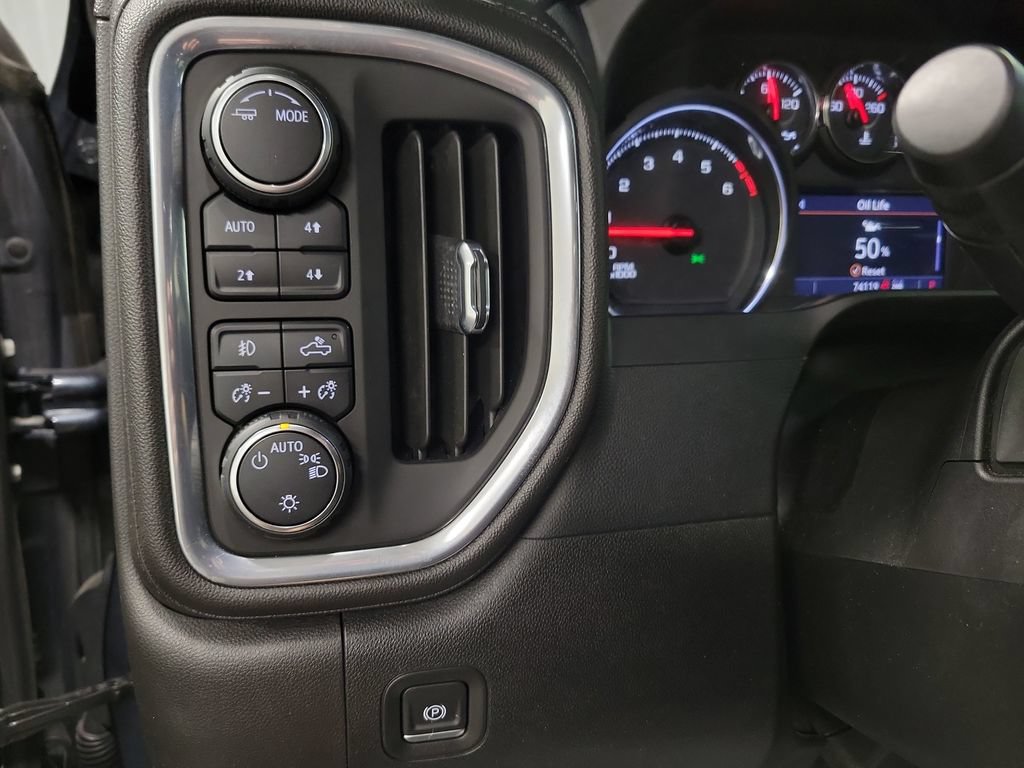 Used 2022 Chevrolet Silverado 1500 LT Trail Boss w/ Convenience Package II AWD/4WD image 30