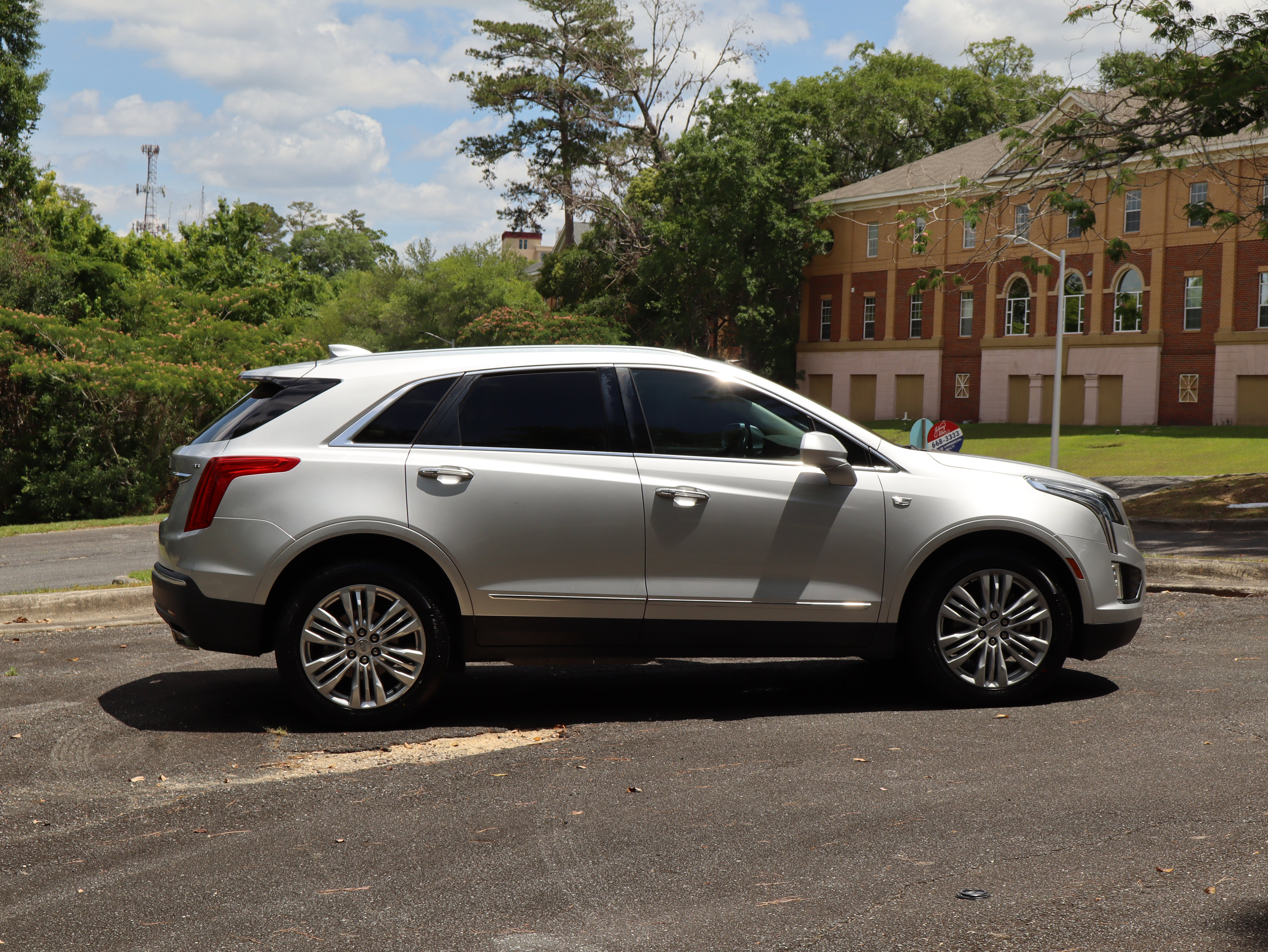Used 2019 Cadillac XT5 Premium Luxury FWD image 8