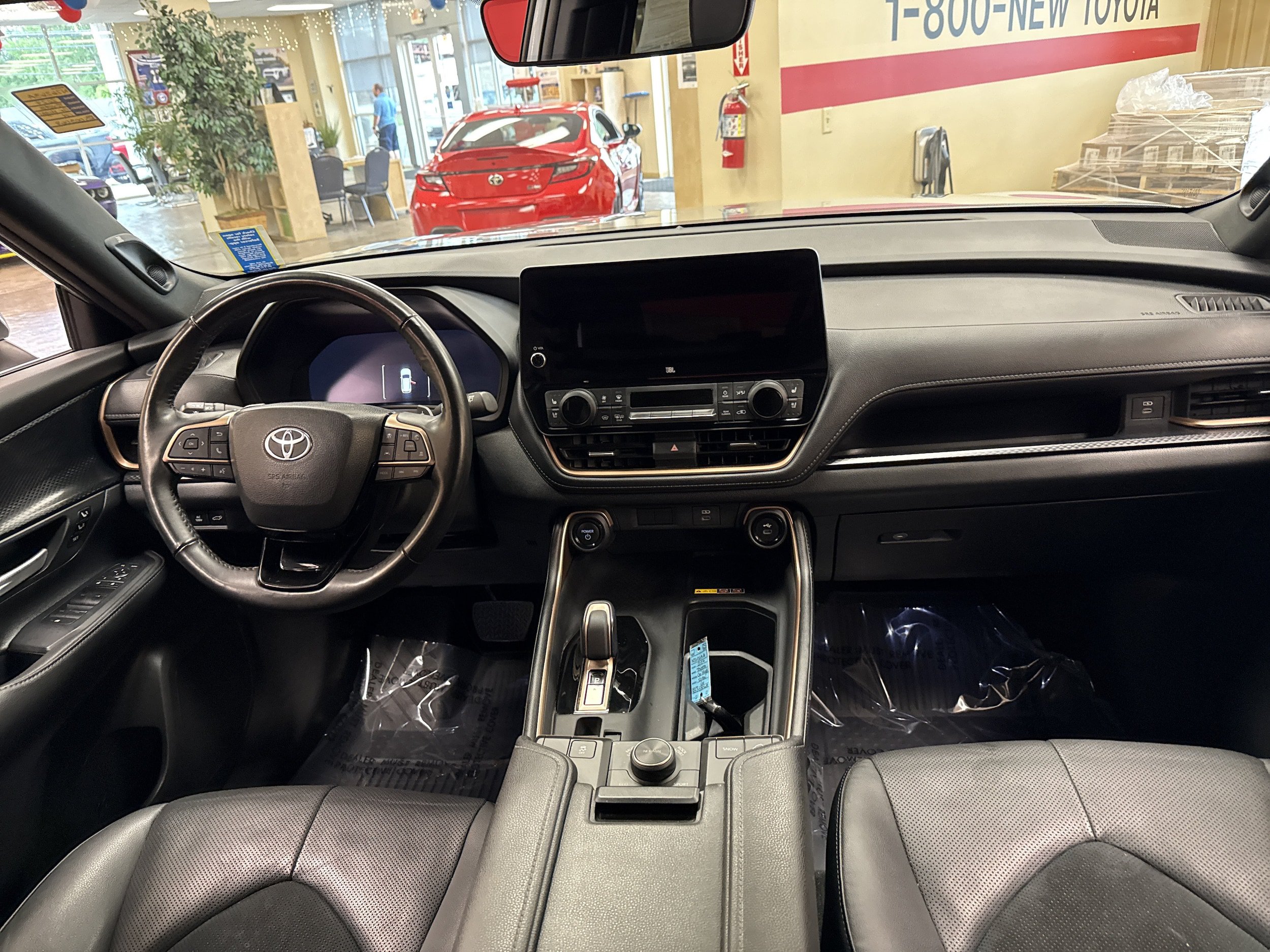 Used 2024 Toyota Grand Highlander AWD Hybrid image 23