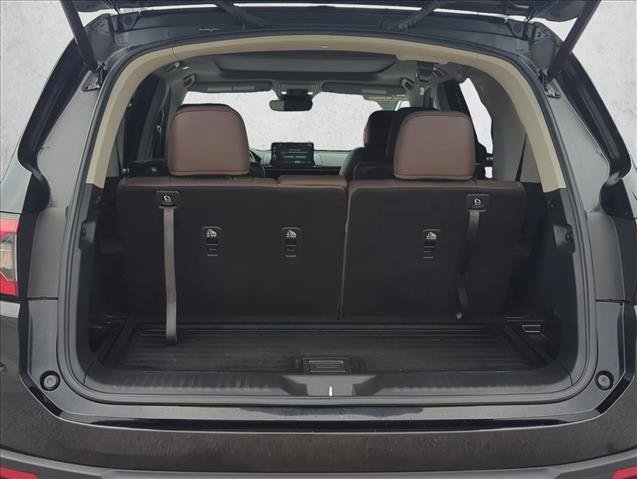 Used 2025 Honda Pilot Elite image 7