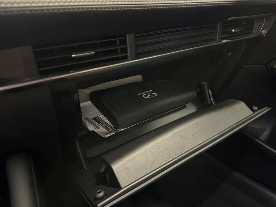 Used 2025 MAZDA MAZDA3 s image 38