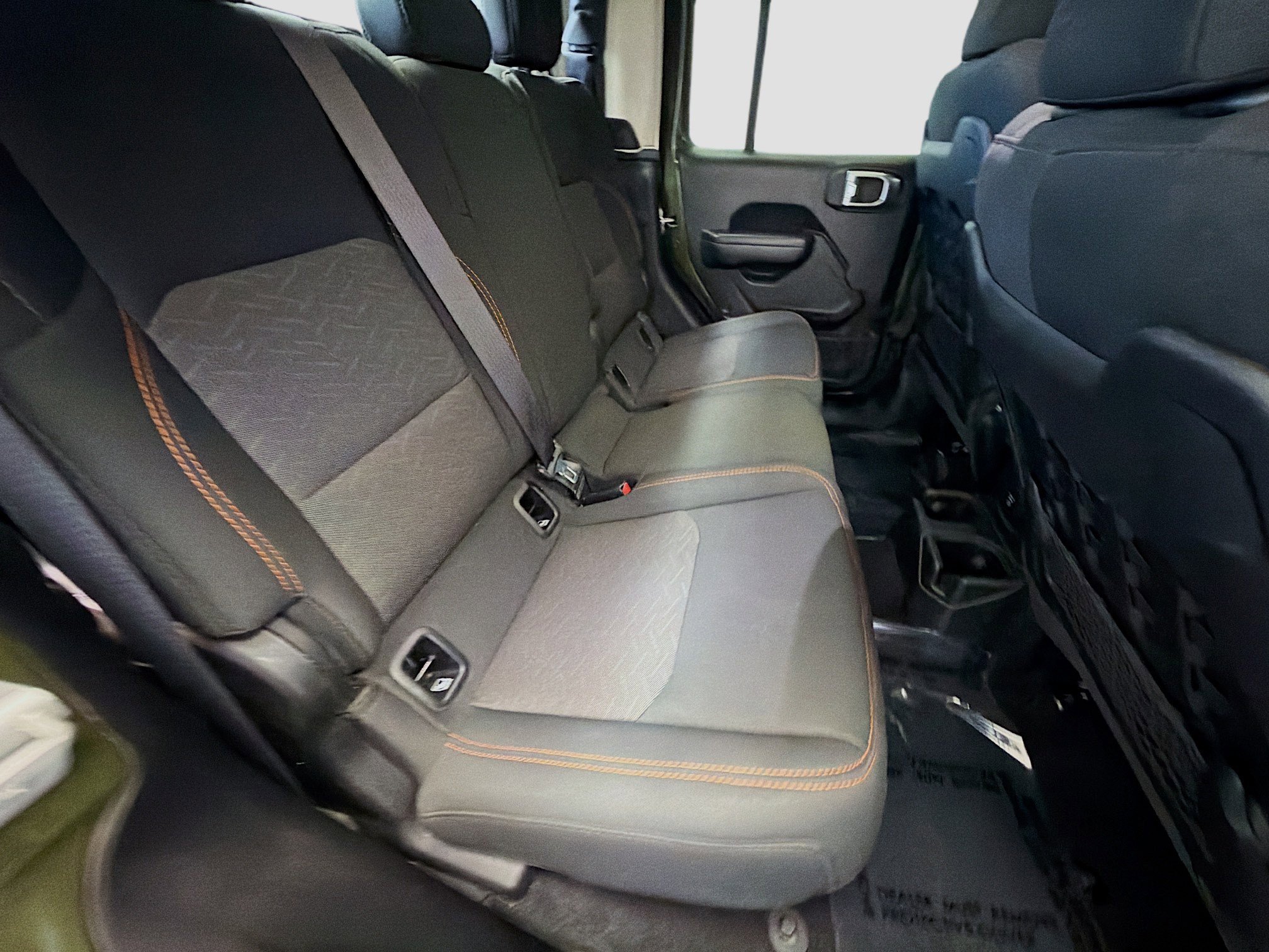 Used 2023 Jeep Gladiator Mojave AWD/4WD image 14