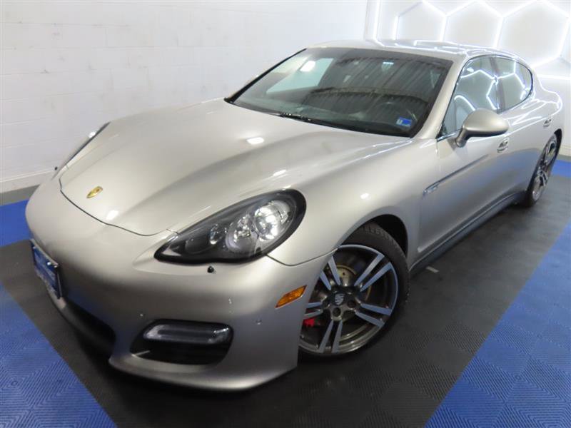 Used 2013 Porsche Panamera GTS image 4
