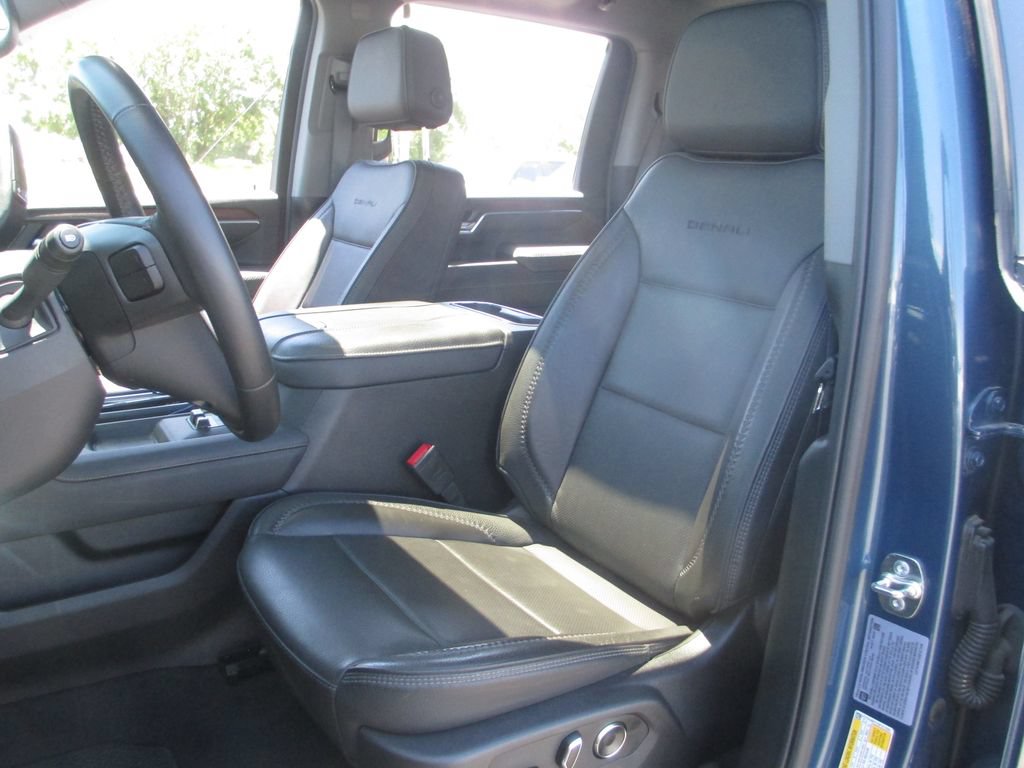 Certified 2025 GMC Sierra 3500 Denali w/ Denali Reserve Package AWD/4WD image 23
