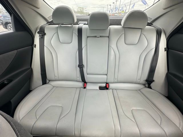 Used 2024 Hyundai Elantra Limited FWD image 7