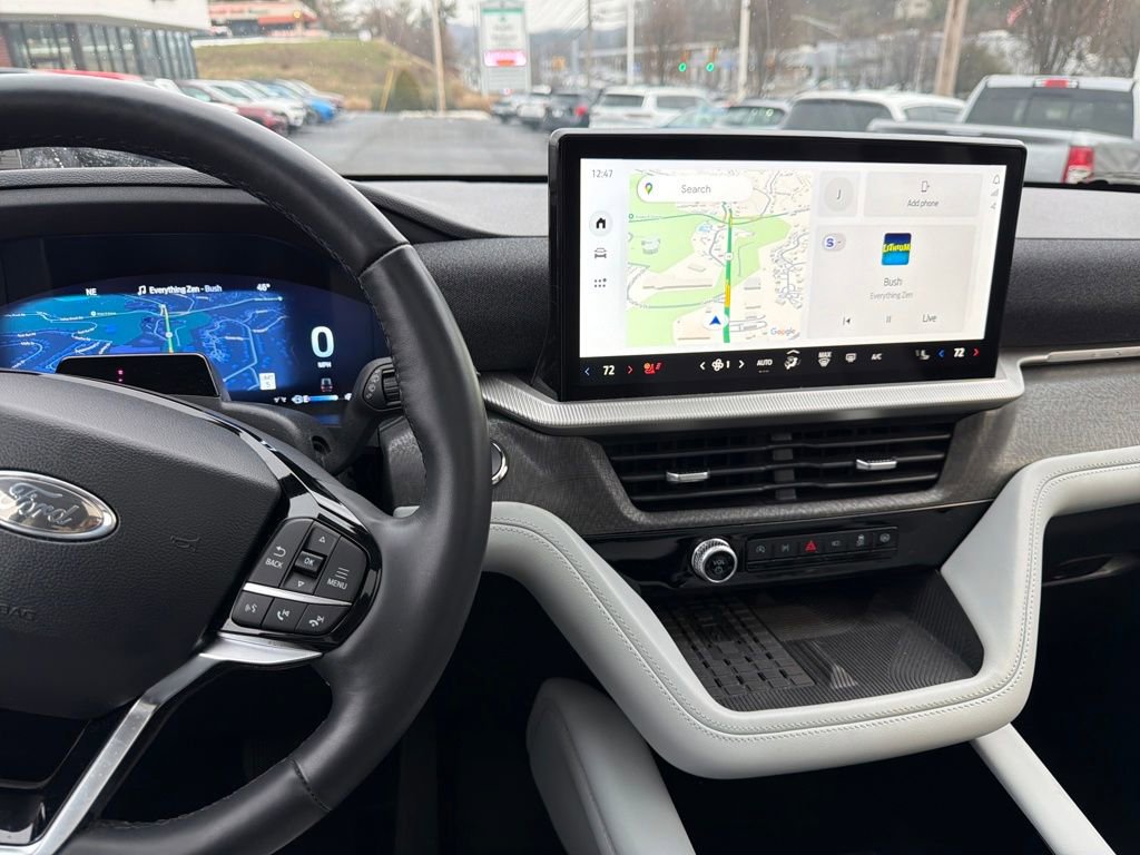 Used 2025 Ford Explorer Platinum w/ Ultimate Package image 15