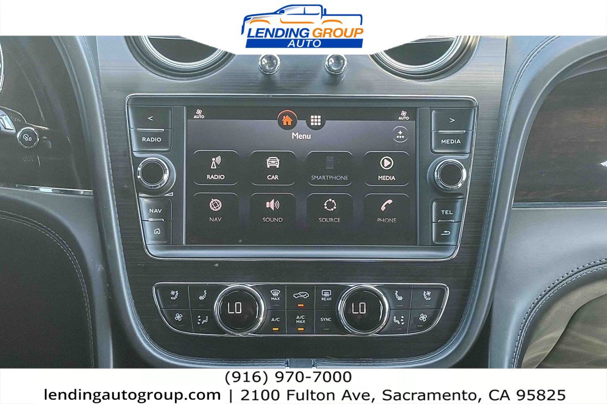 Used 2019 Bentley Bentayga AWD/4WD image 13
