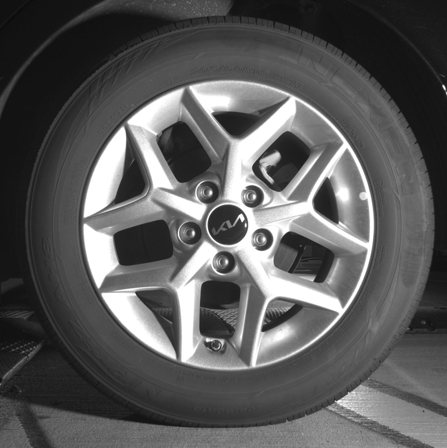 Used 2025 Kia Soul LX w/ LX Technology Package FWD image 14