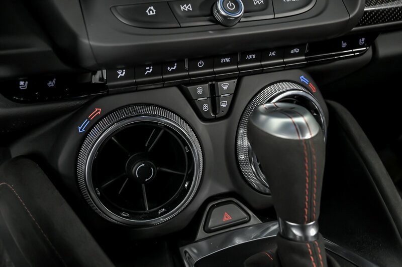 Used 2019 Chevrolet Camaro ZL1 RWD image 28