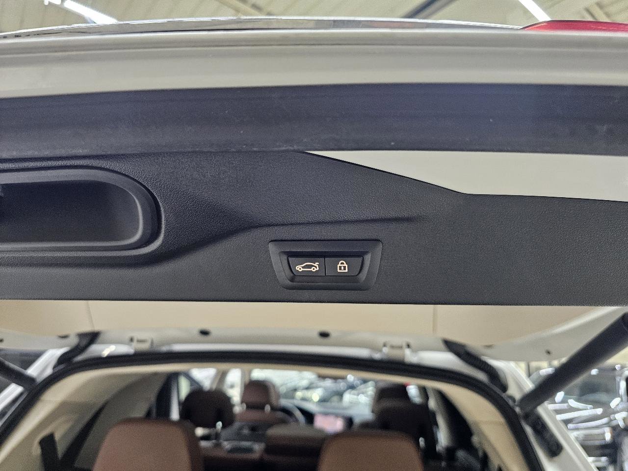 Used 2019 BMW X7 xDrive40i w/ Premium Package AWD/4WD image 15