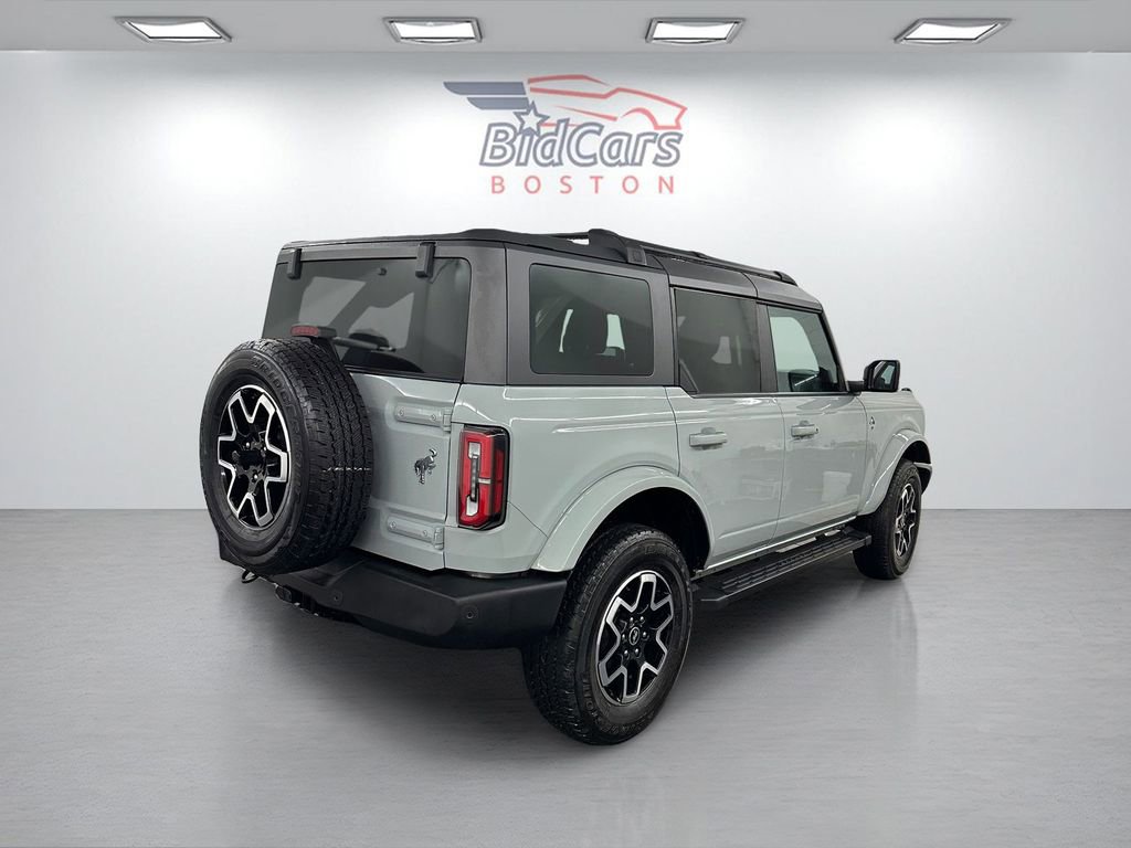 Used 2023 Ford Bronco Outer Banks image 4