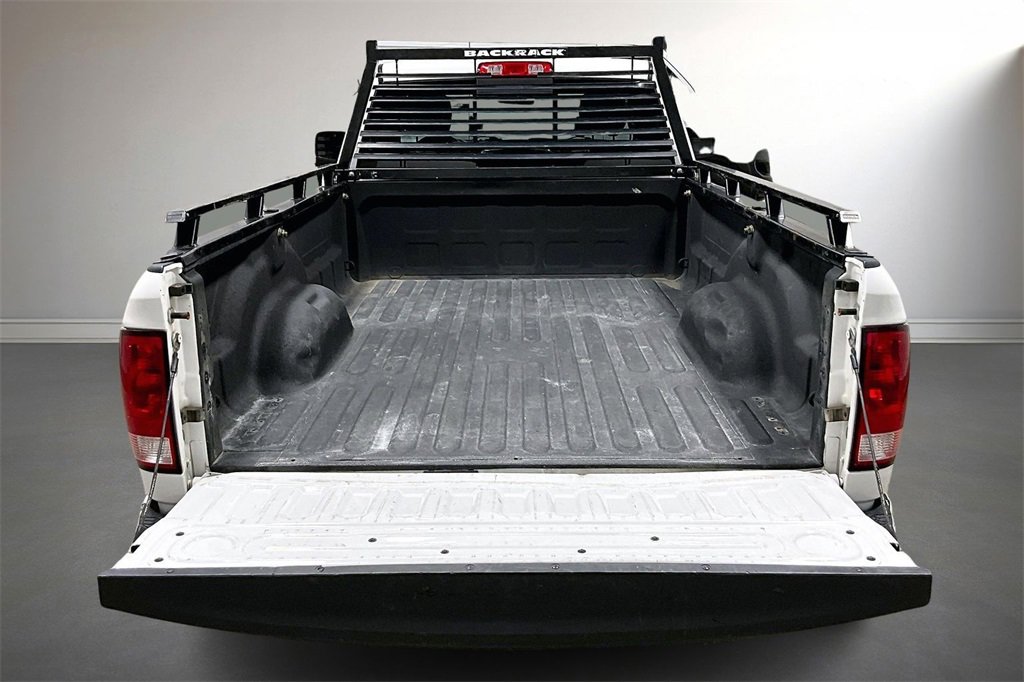 Used 2017 RAM 1500 Classic SLT image 7