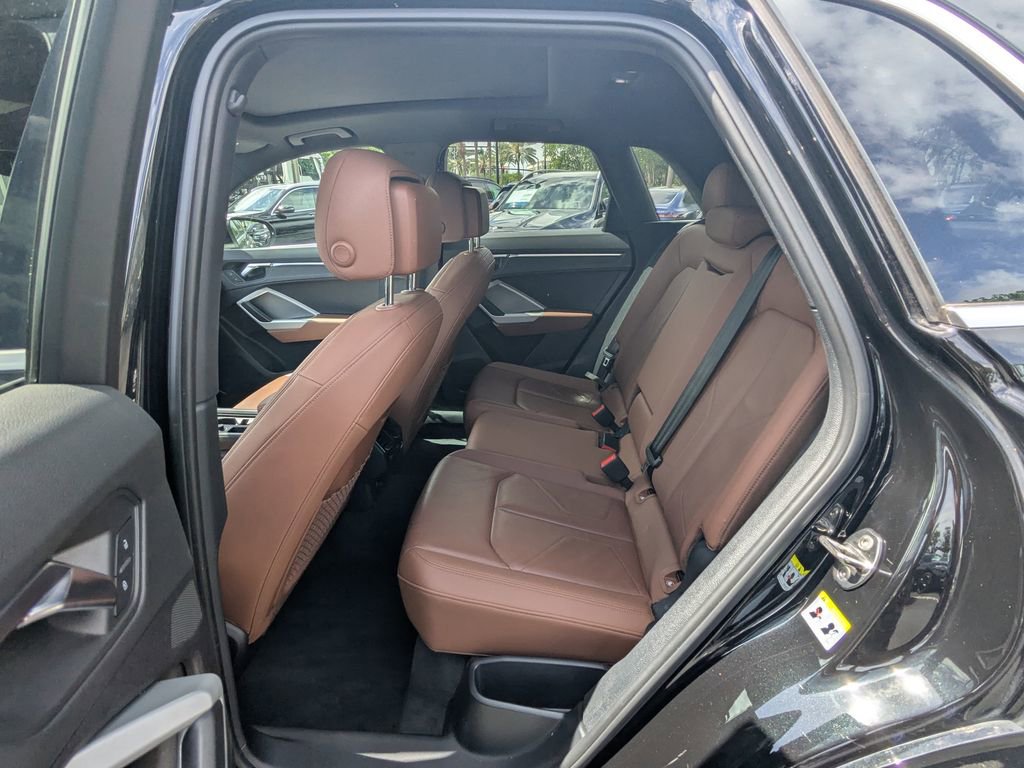 Used 2021 Audi Q3 2.0T Premium w/ Convenience Package image 24