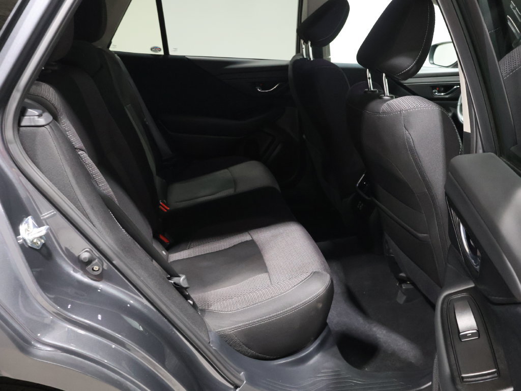 Used 2025 Subaru Outback Premium AWD/4WD image 21