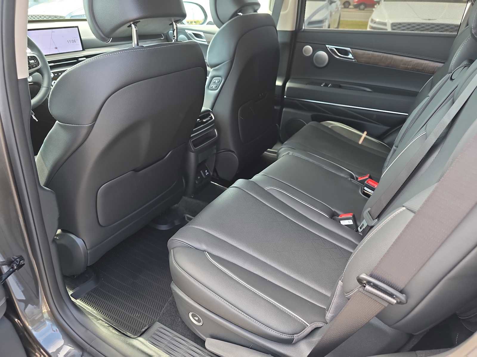 New 2026 Genesis GV80 2.5T Advanced image 23