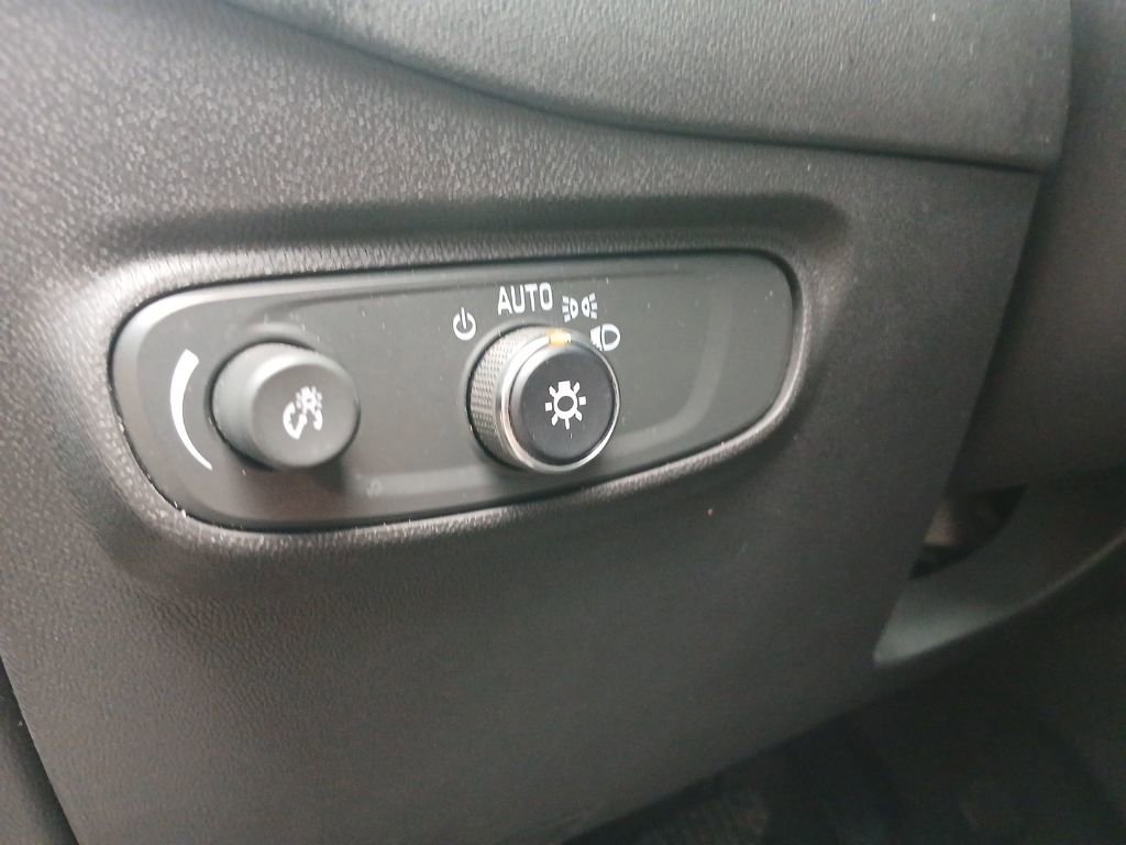 Used 2024 Chevrolet Equinox LT image 20