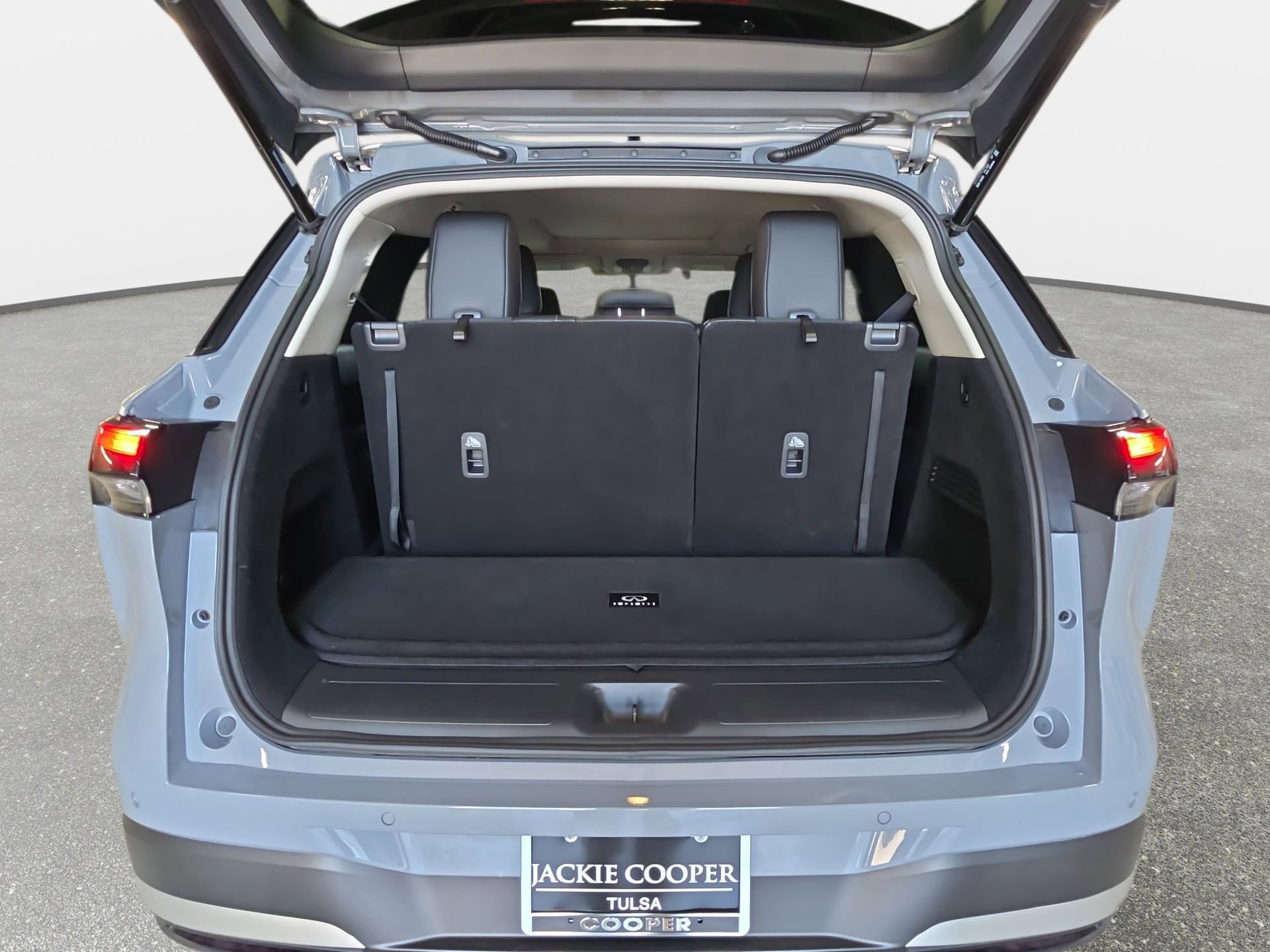 Used 2026 INFINITI QX60 Luxe w/ Cargo Package AWD/4WD image 12