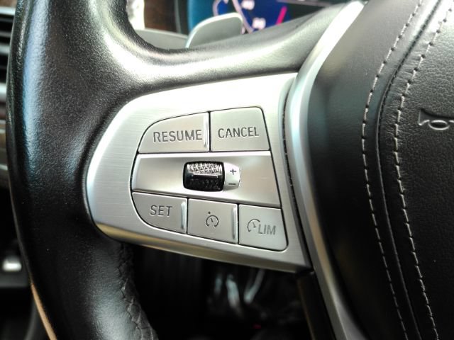 Used 2022 BMW 740i RWD image 37