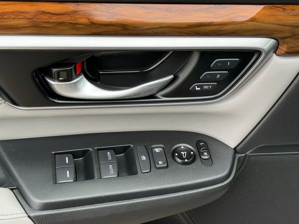 Used 2021 Honda CR-V EX-L image 16
