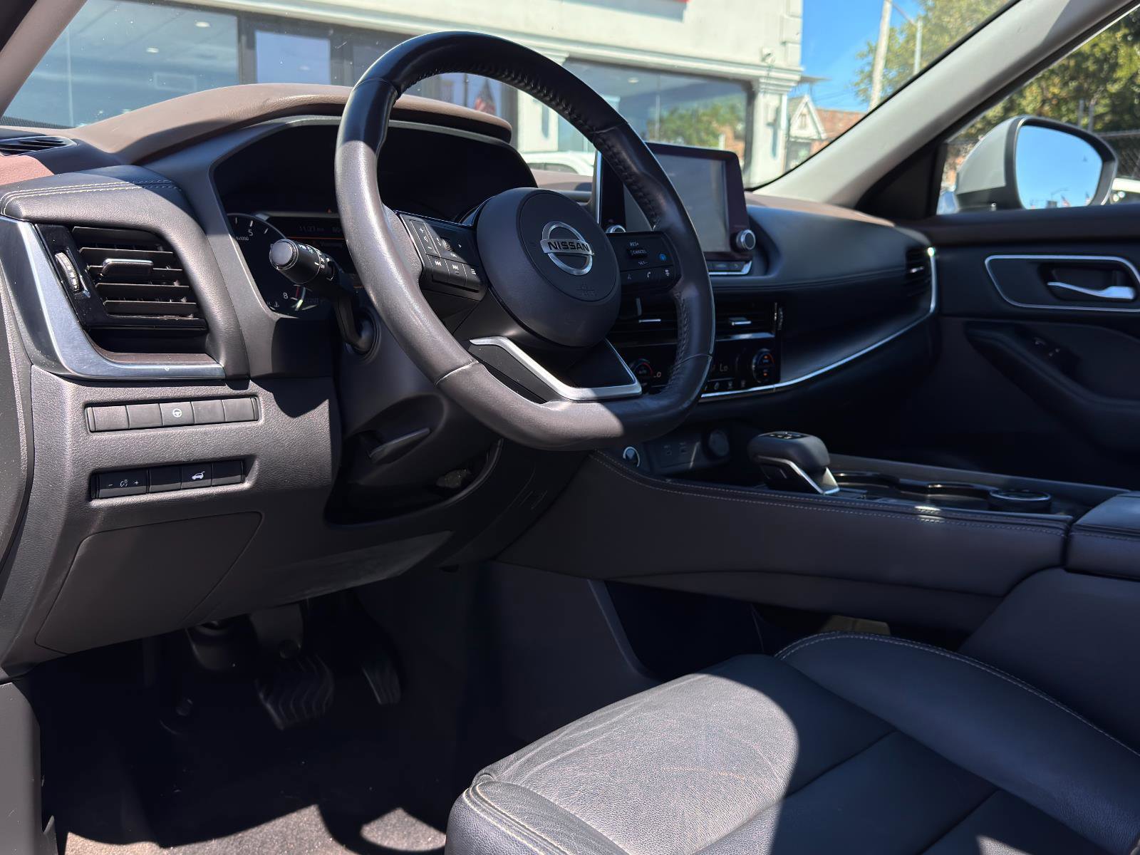 Used 2021 Nissan Rogue SL image 15