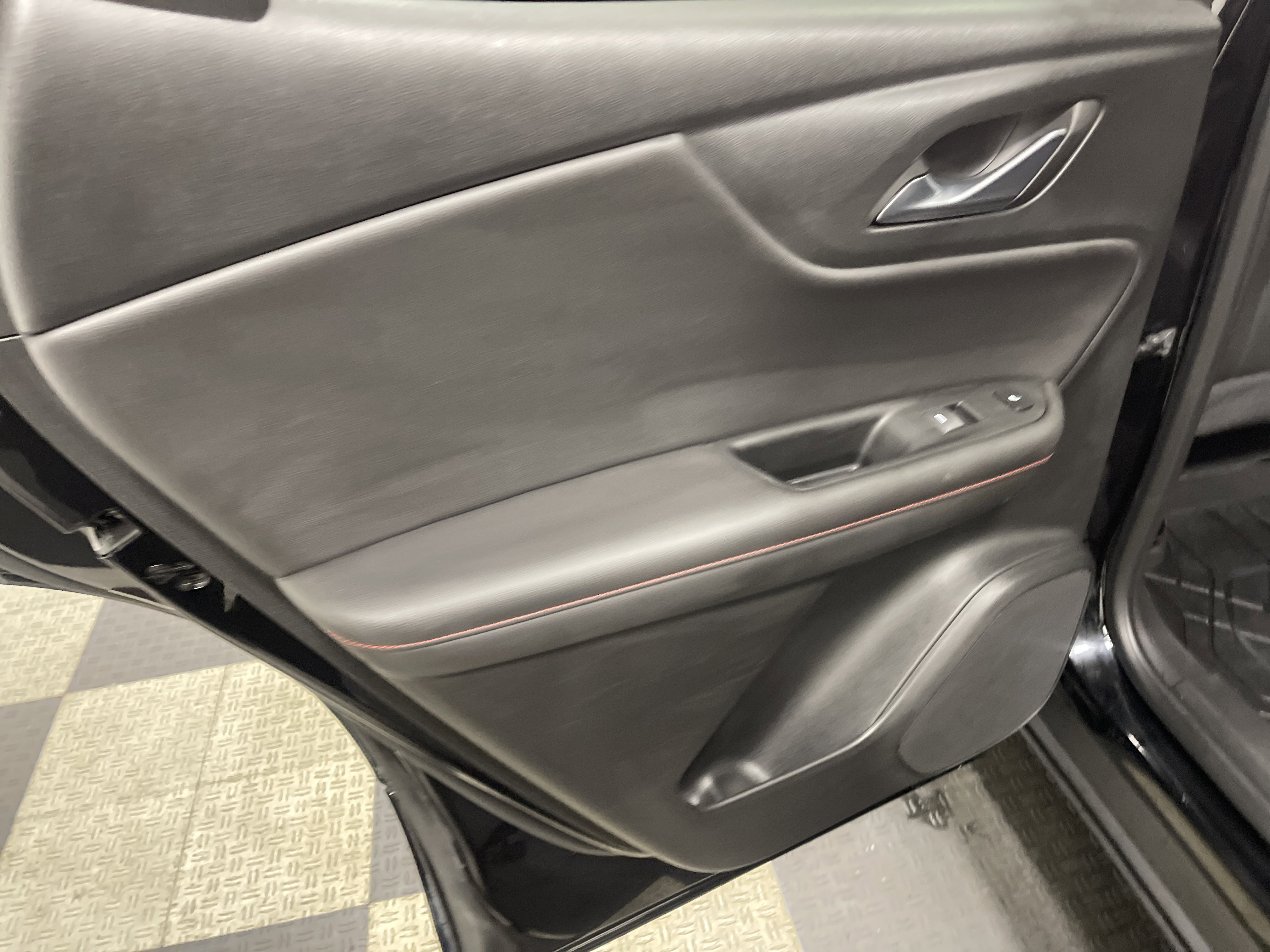 Used 2023 Chevrolet Blazer RS w/ Enhanced Convenience Package image 15