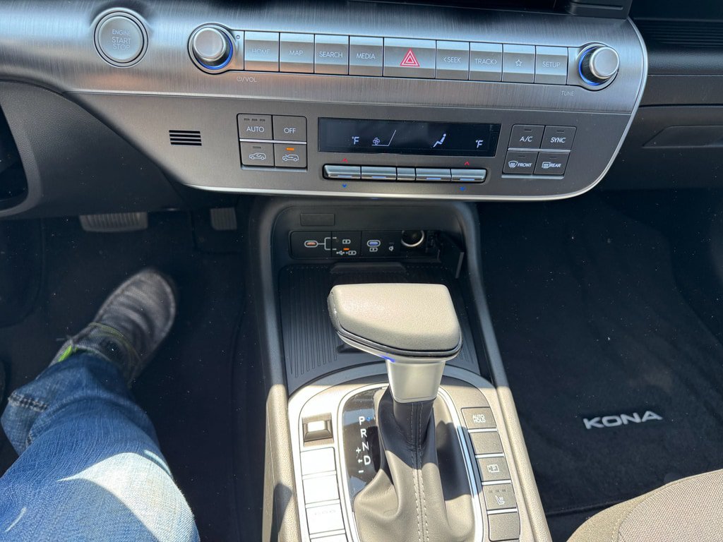 New 2026 Hyundai Kona SEL Sport AWD/4WD image 11