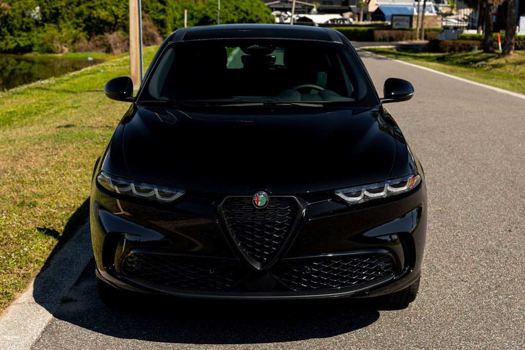 New 2025 Alfa Romeo Tonale w/ Premium Package image 13