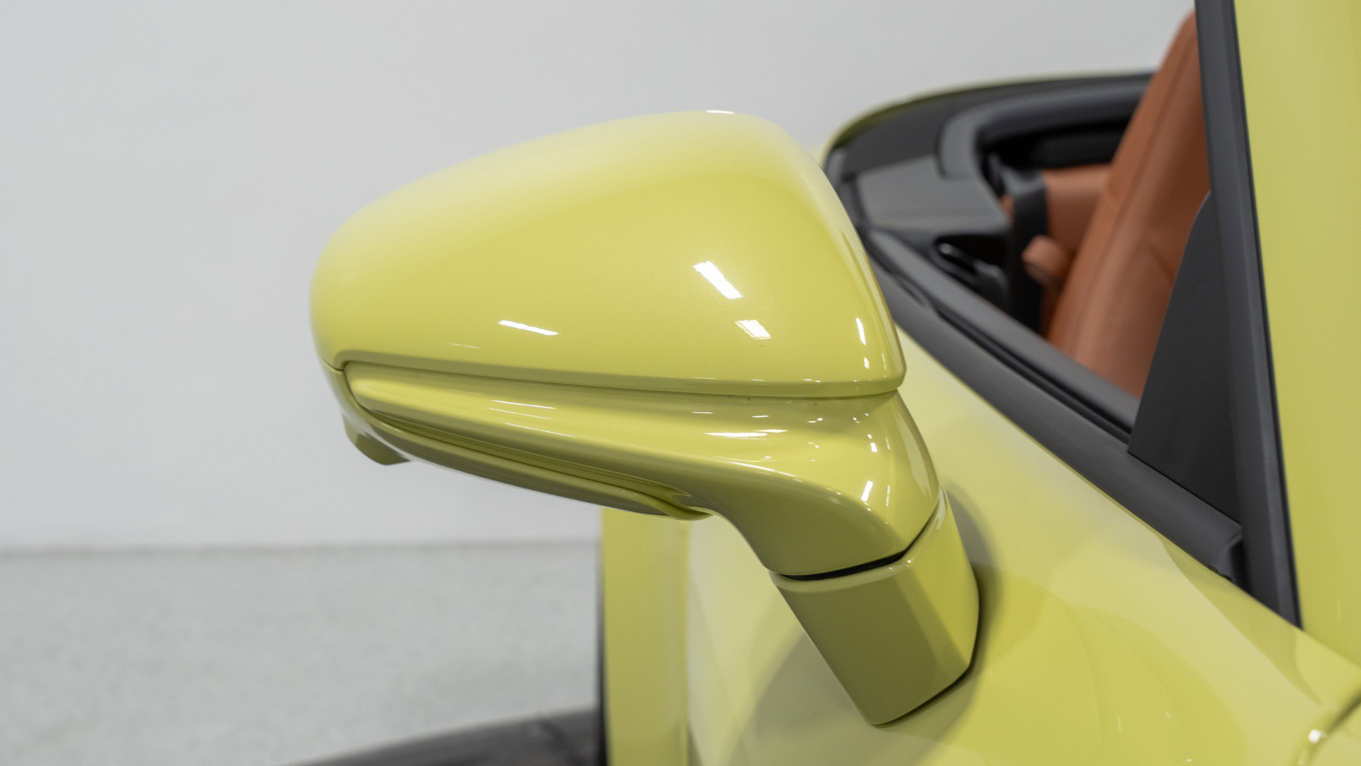 Used 2025 Porsche 911 Carrera image 25