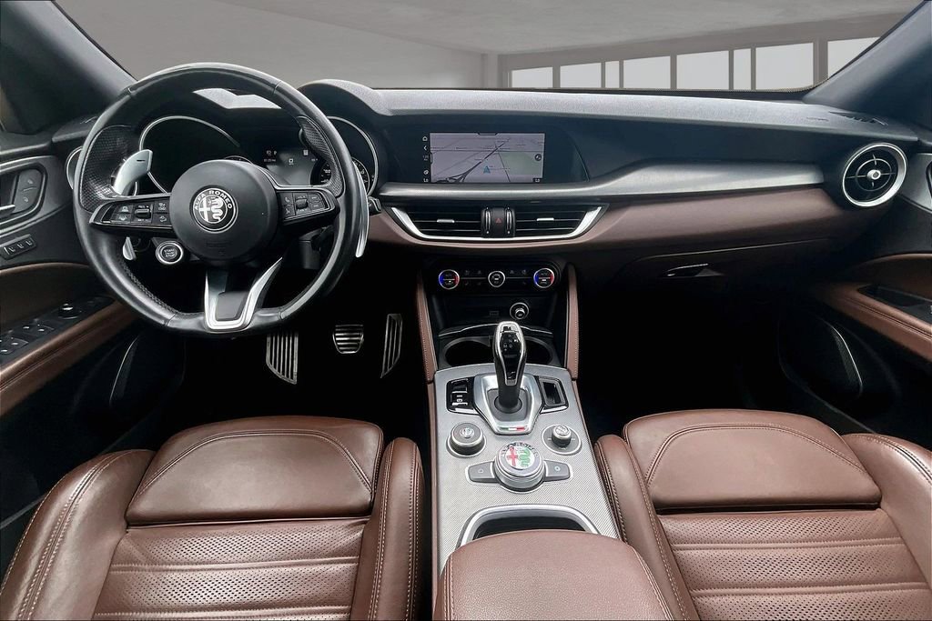 Used 2021 Alfa Romeo Stelvio Ti Sport AWD/4WD image 15