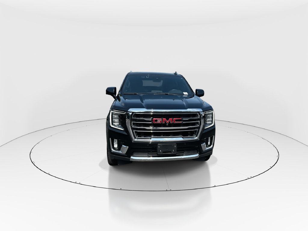 Used 2024 GMC Yukon XL SLT w/ SLT Luxury Package RWD image 3