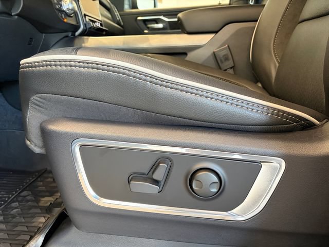 New 2027 RAM 1500 Laramie w/ Laramie Preferred Package AWD/4WD image 17