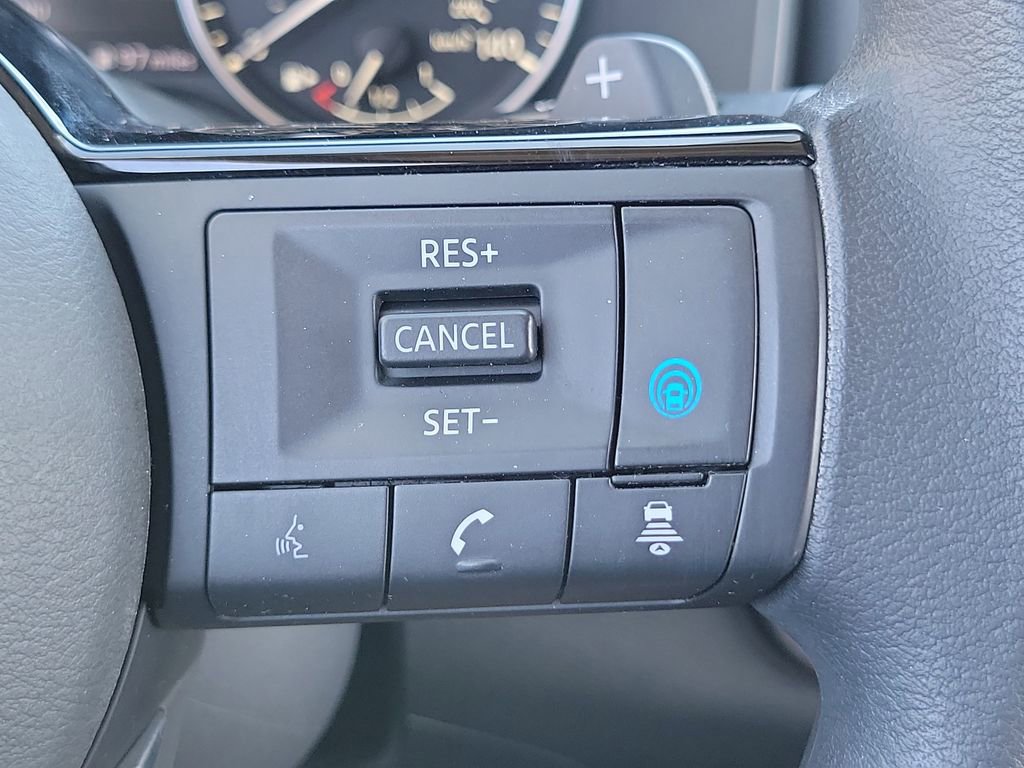 Used 2021 Nissan Rogue SV AWD/4WD image 23