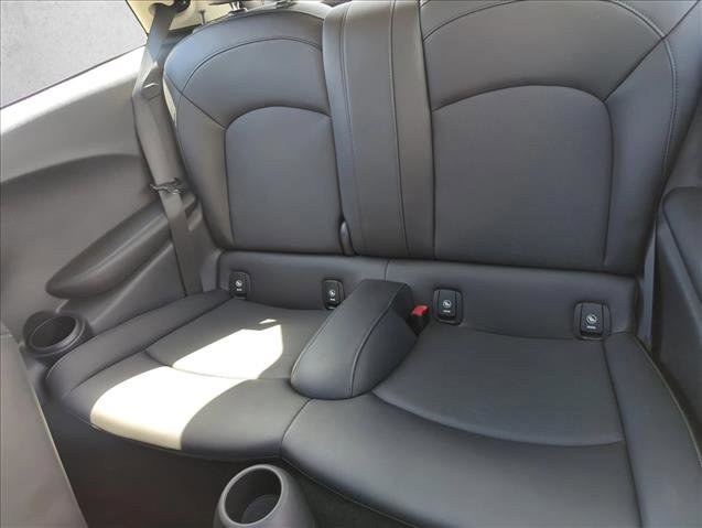 Used 2019 MINI Cooper 2-Door Hardtop w/ Storage Package image 15