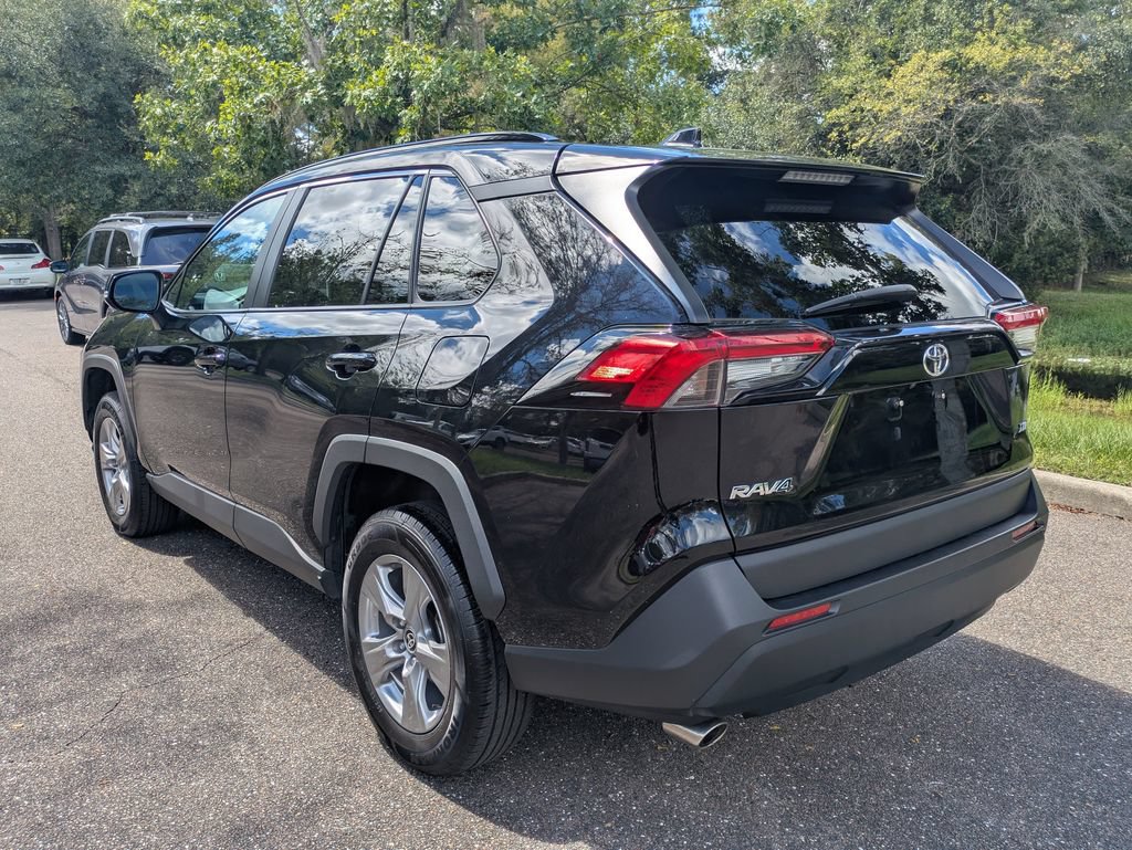 Used 2025 Toyota RAV4 XLE FWD image 6
