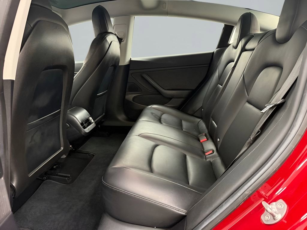 Used 2018 Tesla Model 3 Long Range RWD image 13