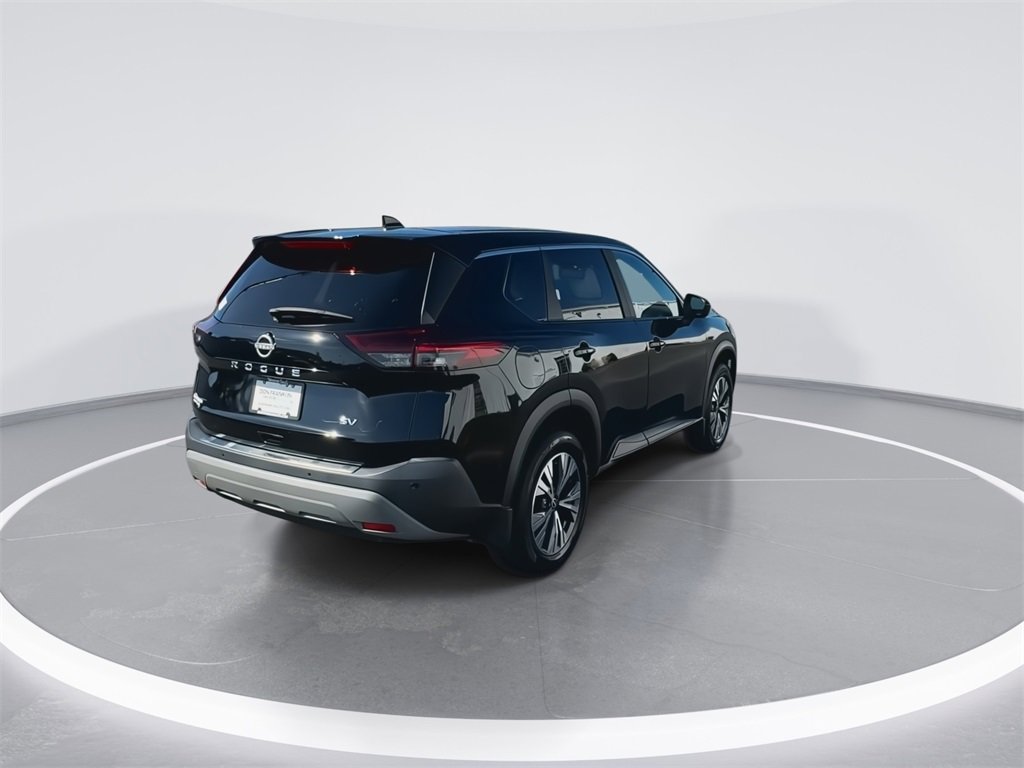 Used 2023 Nissan Rogue SV image 8