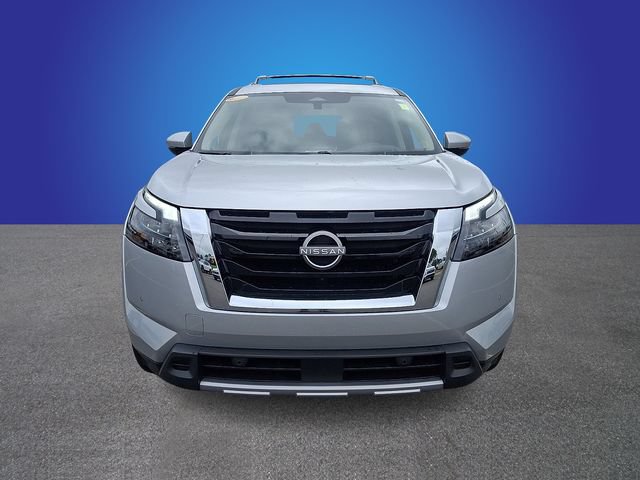 Used 2025 Nissan Pathfinder Platinum w/ Cargo Package FWD image 2
