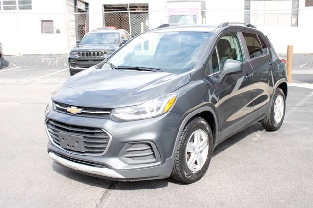 Used 2017 Chevrolet Trax LT FWD image 8