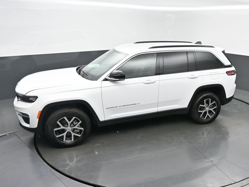 Used 2024 Jeep Grand Cherokee Limited image 39